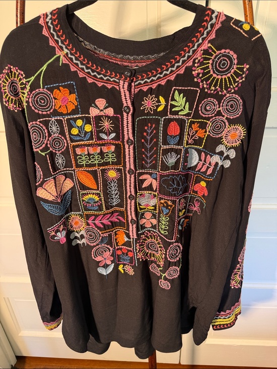 Johnny Was Tops - Johnny Was 100% Silk Embroidered Tunic Top Floral Boho Art to Wear XL